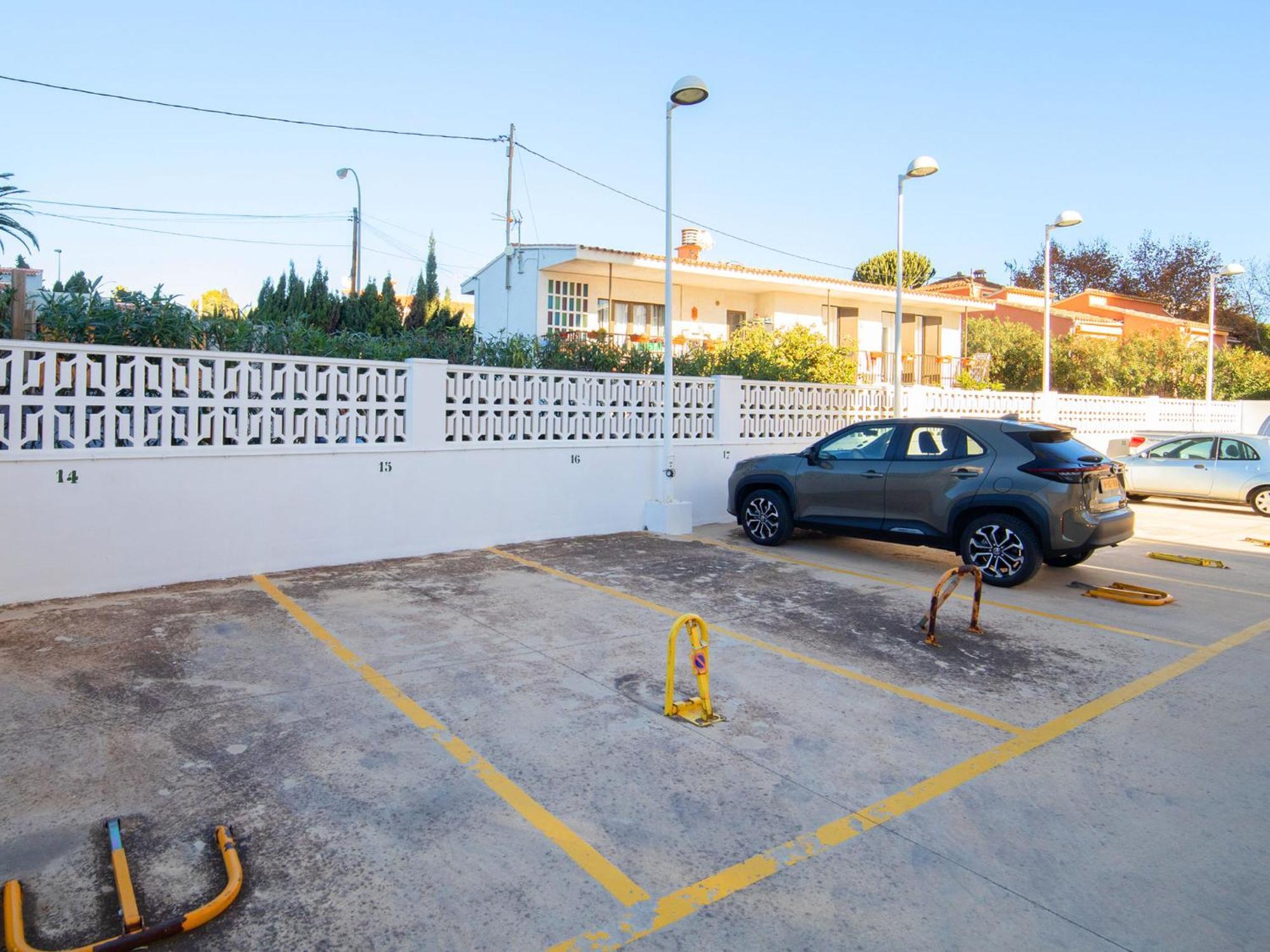 Ambar By Interhome Calp